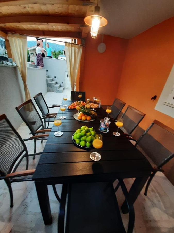 Apartment Radalj Kaštela Eksteriør bilde