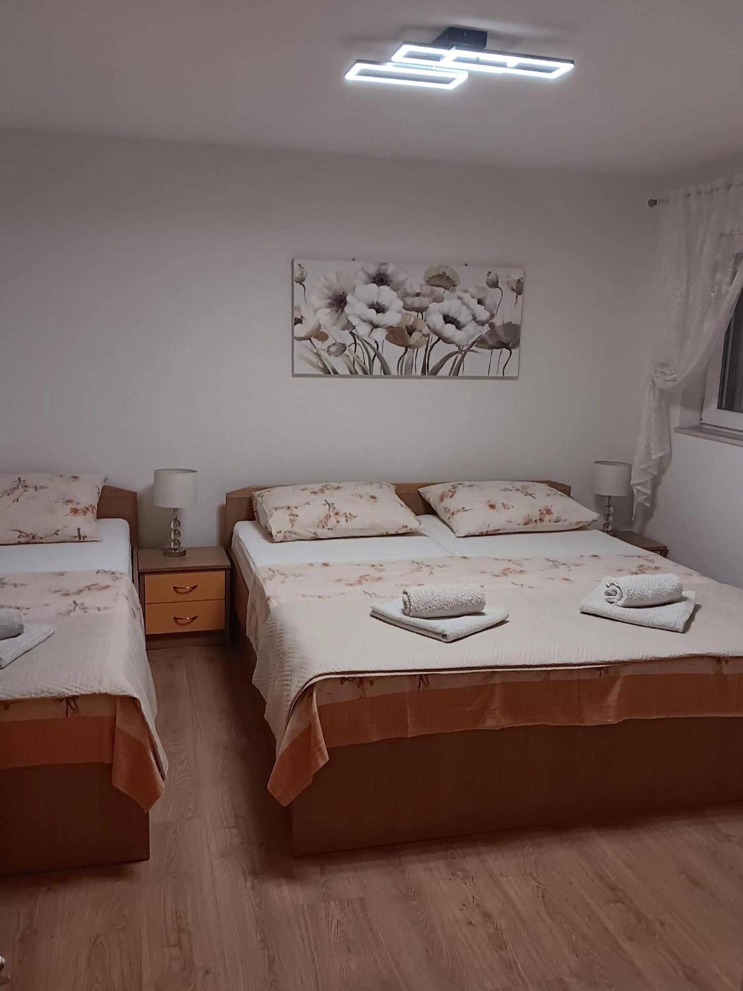 Apartment Radalj Kaštela Eksteriør bilde