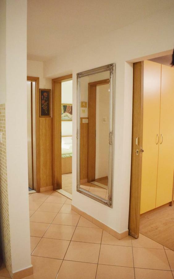 Apartment Radalj Kaštela Eksteriør bilde